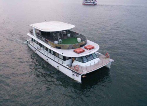 Arushi Private Boat